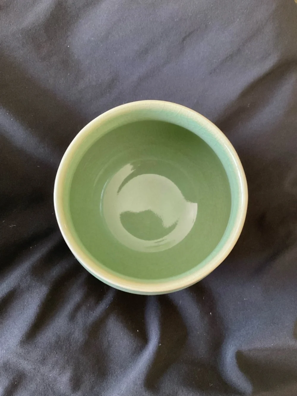 Chinese Celadon Crackle Glaze Tea Cups - Picture 4 of 6